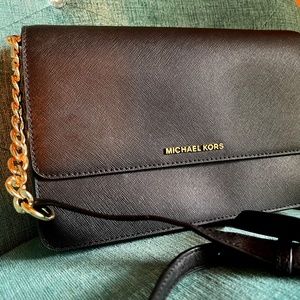 Micheal Kors Daniela Large Saffiano Leather Crossbody Bag - NWOT